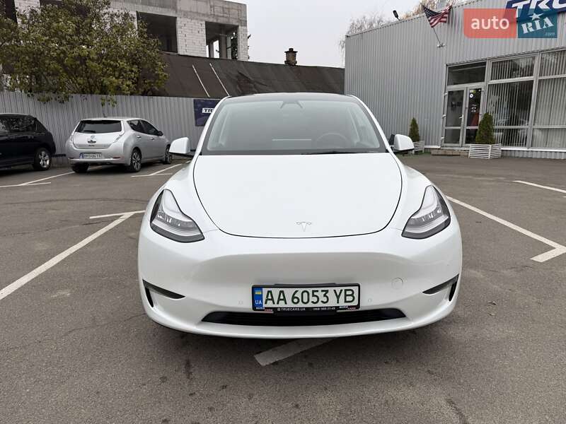 Позашляховик / Кросовер Tesla Model Y 2021 в Києві