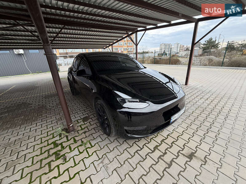 Позашляховик / Кросовер Tesla Model Y 2024 в Чорноморську