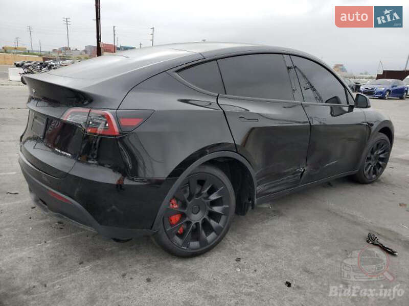 Позашляховик / Кросовер Tesla Model Y 2024 в Чорноморську