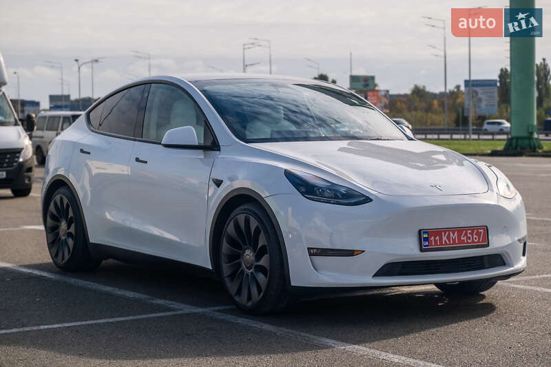 Внедорожник / Кроссовер Tesla Model Y 2022 в Ирпене