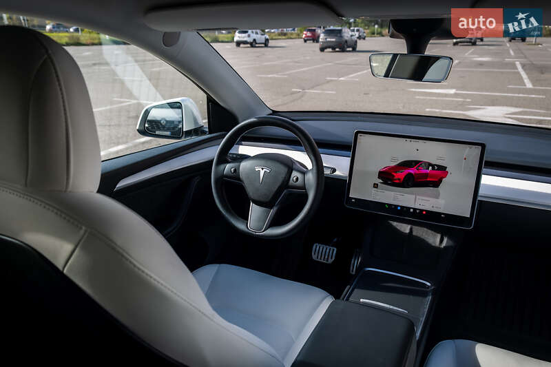 Внедорожник / Кроссовер Tesla Model Y 2022 в Ирпене