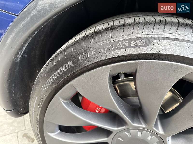 Позашляховик / Кросовер Tesla Model Y 2021 в Львові