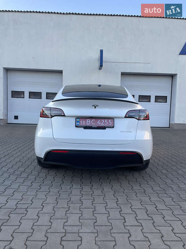 Внедорожник / Кроссовер Tesla Model Y 2022 в Луцке
