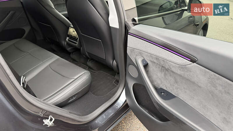 Внедорожник / Кроссовер Tesla Model Y 2025 в Киеве фото 34 Внедорожник / Кроссовер Tesla Model Y 2025 в Киеве