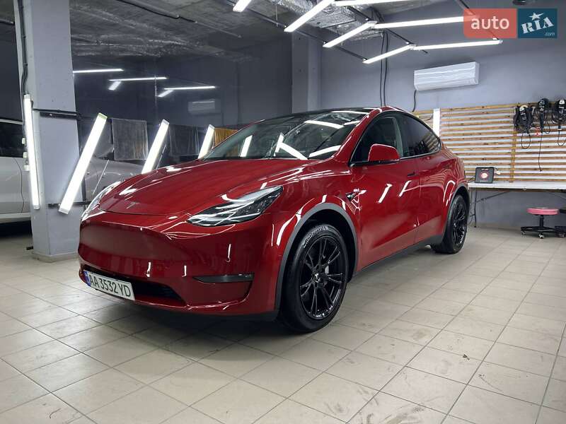 Внедорожник / Кроссовер Tesla Model Y 2022 в Киеве