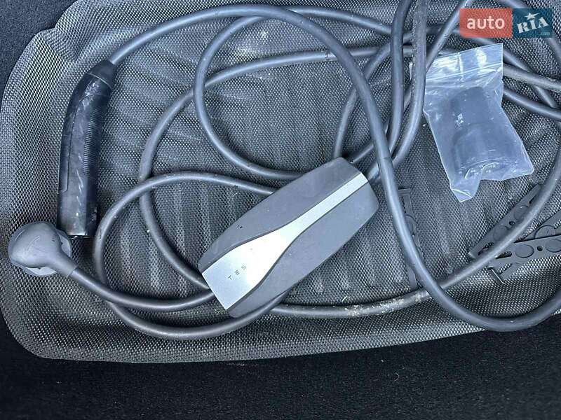 Внедорожник / Кроссовер Tesla Model Y 2022 в Днепре фото 12 Внедорожник / Кроссовер Tesla Model Y 2022 в Днепре