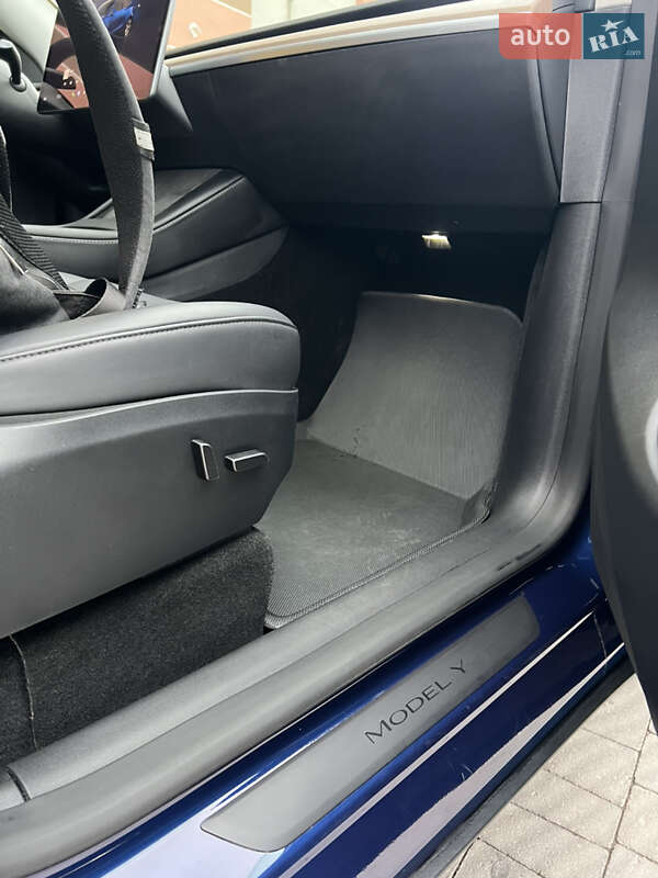 Внедорожник / Кроссовер Tesla Model Y 2023 в Львове фото 19 Внедорожник / Кроссовер Tesla Model Y 2023 в Львове