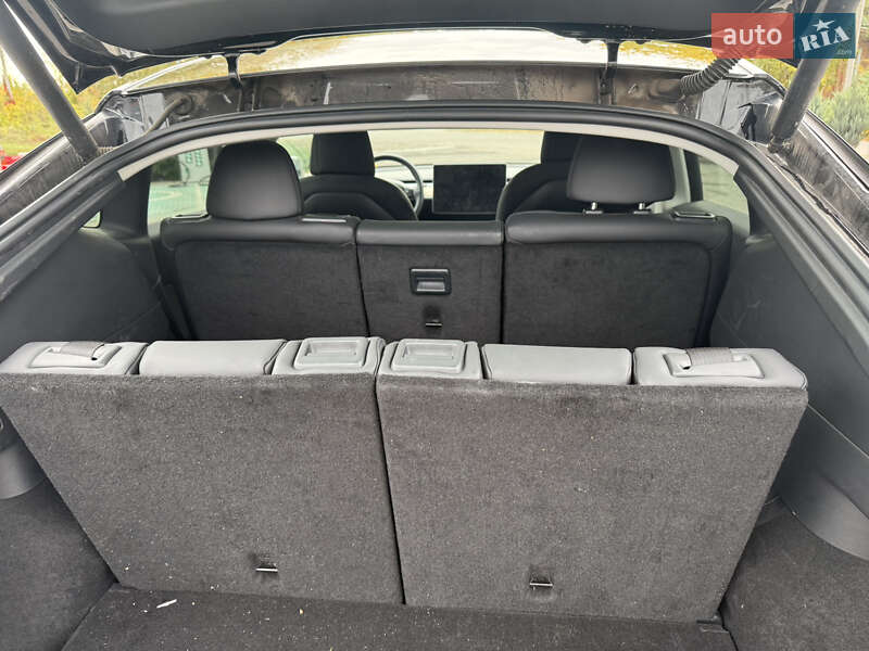 Позашляховик / Кросовер Tesla Model Y 2023 в Полтаві