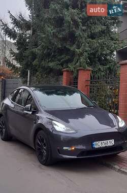 Внедорожник / Кроссовер Tesla Model Y 2023 в Львове