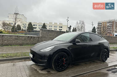 Внедорожник / Кроссовер Tesla Model Y 2021 в Киеве