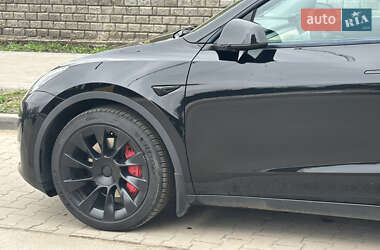 Внедорожник / Кроссовер Tesla Model Y 2021 в Киеве