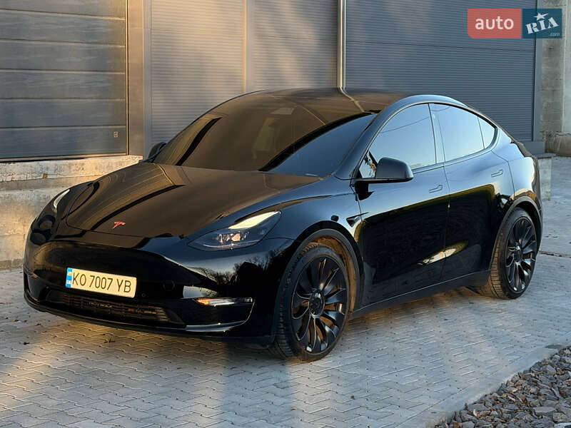 Tesla Model Y 2021