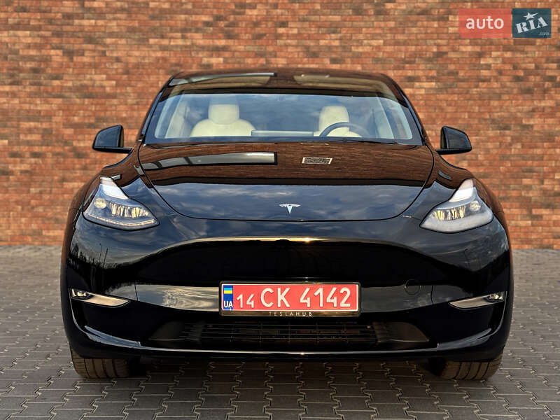 Внедорожник / Кроссовер Tesla Model Y 2024 в Черновцах