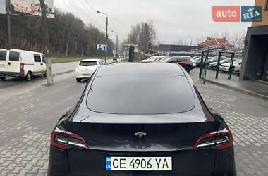 Позашляховик / Кросовер Tesla Model Y 2024 в Чернівцях
