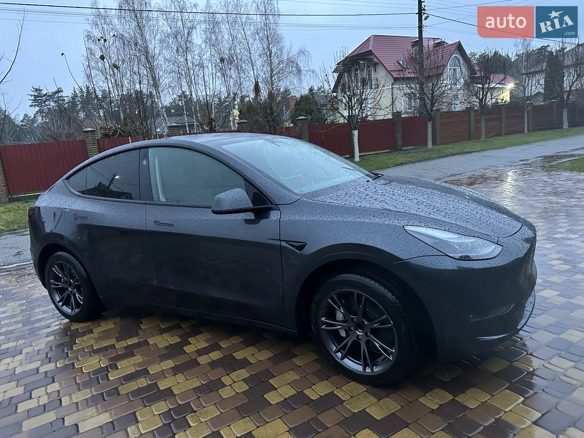 2024 Tesla Model Y - мініатюра 3