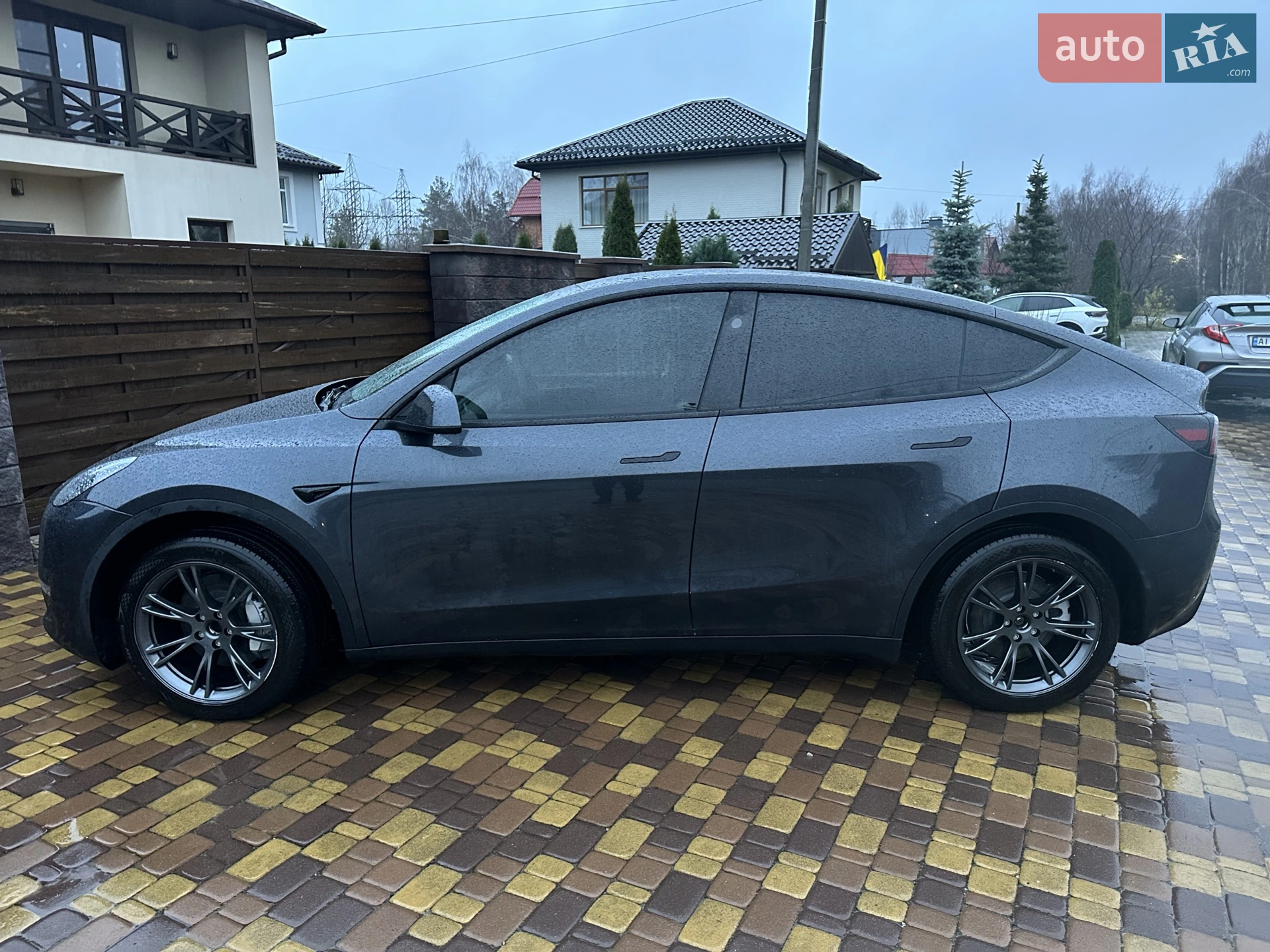 2024 Tesla Model Y - мініатюра 4