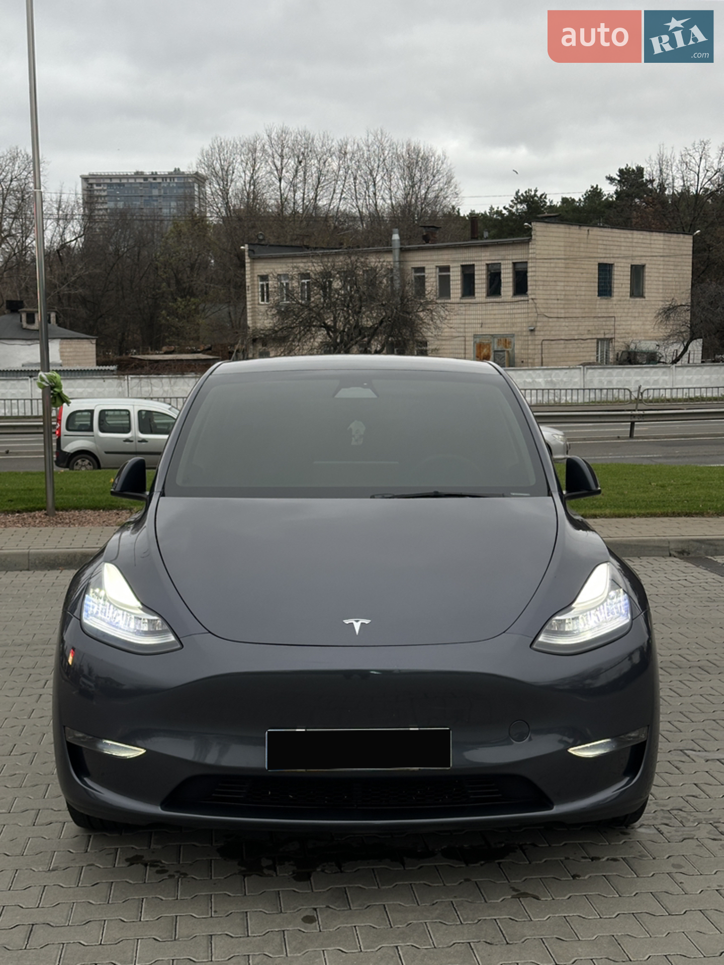 2022 Tesla Model Y - мініатюра 3