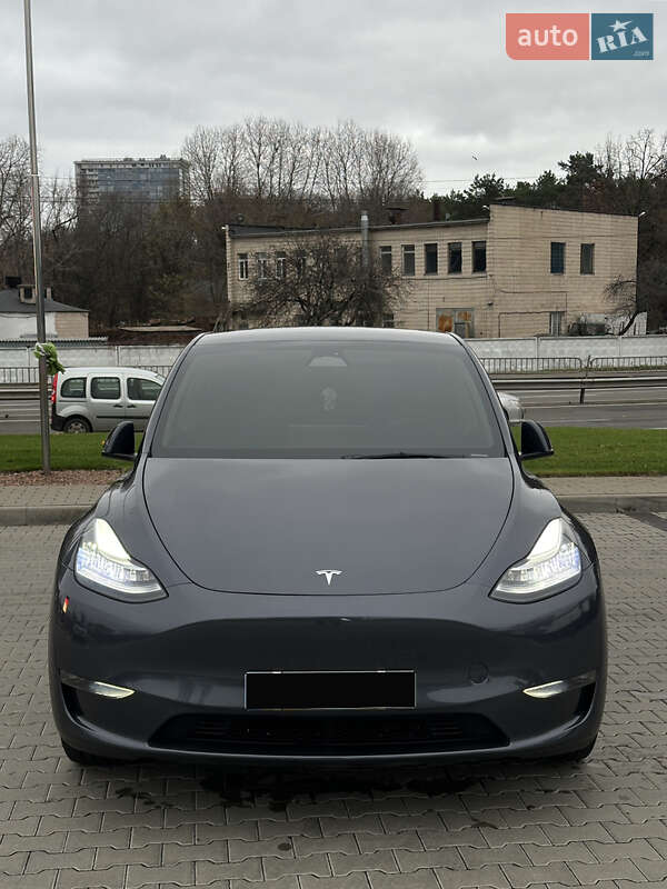 Внедорожник / Кроссовер Tesla Model Y 2022 в Киеве