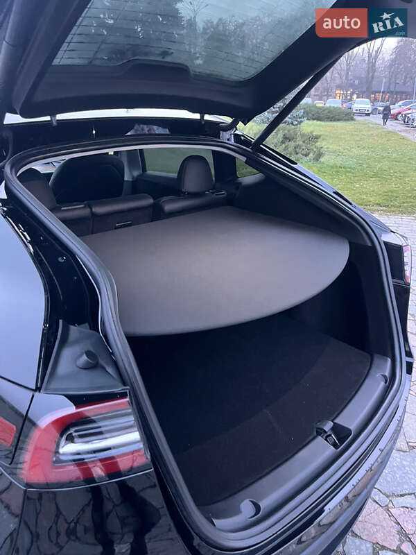 Внедорожник / Кроссовер Tesla Model Y 2023 в Кременчуге