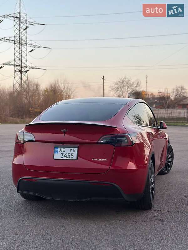 Позашляховик / Кросовер Tesla Model Y 2023 в Дніпрі фото 2 Позашляховик / Кросовер Tesla Model Y 2023 в Дніпрі