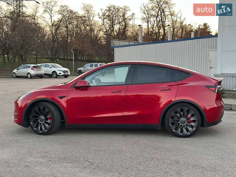 Позашляховик / Кросовер Tesla Model Y 2023 в Дніпрі фото 5 Позашляховик / Кросовер Tesla Model Y 2023 в Дніпрі