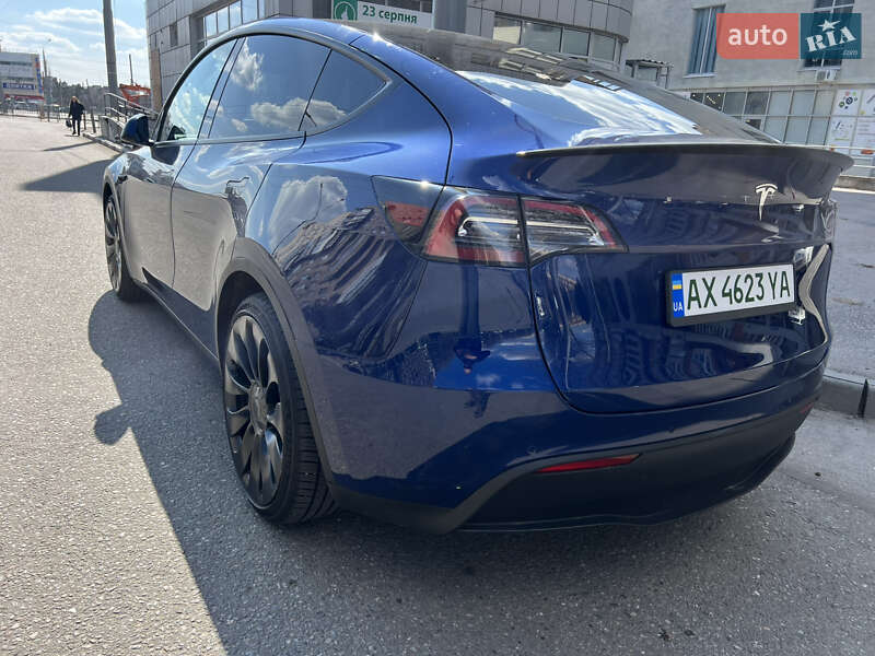 Позашляховик / Кросовер Tesla Model Y 2022 в Харкові