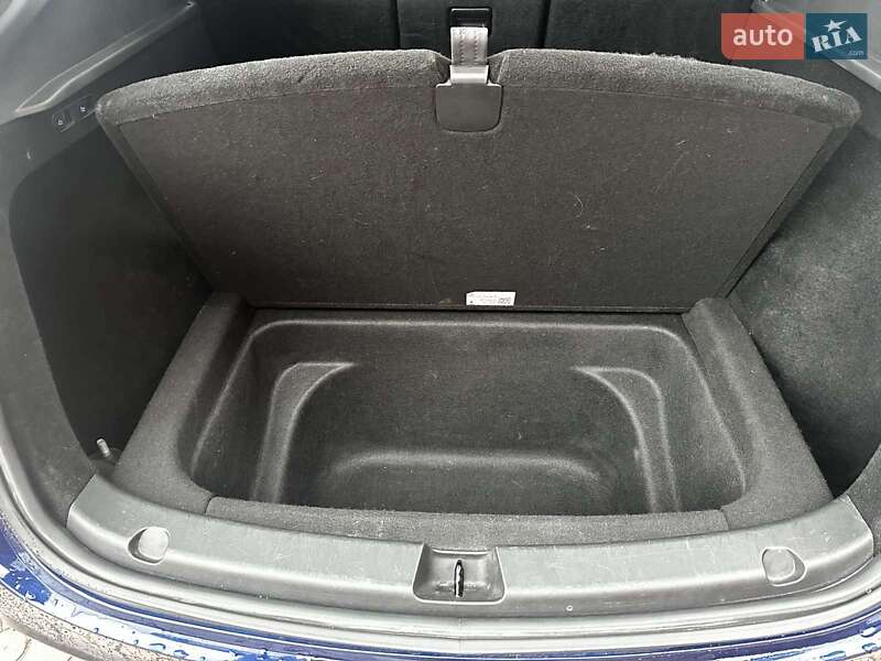 Внедорожник / Кроссовер Tesla Model Y 2023 в Кременчуге