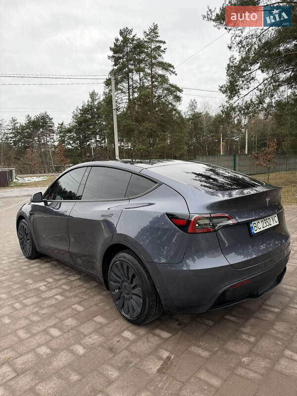 Внедорожник / Кроссовер Tesla Model Y 2021 в Львове