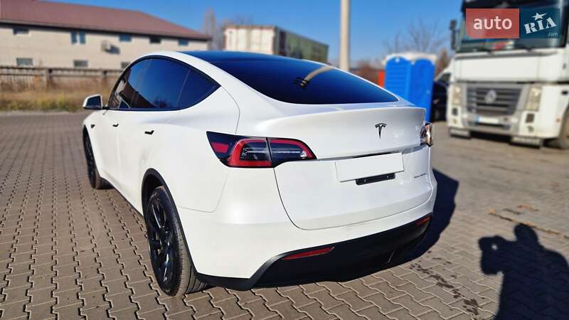 Позашляховик / Кросовер Tesla Model Y 2022 в Києві фото 26 Позашляховик / Кросовер Tesla Model Y 2022 в Києві