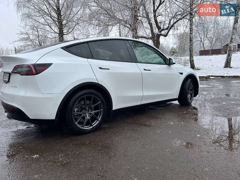 Внедорожник / Кроссовер Tesla Model Y 2021 в Тернополе фото 3 Внедорожник / Кроссовер Tesla Model Y 2021 в Тернополе