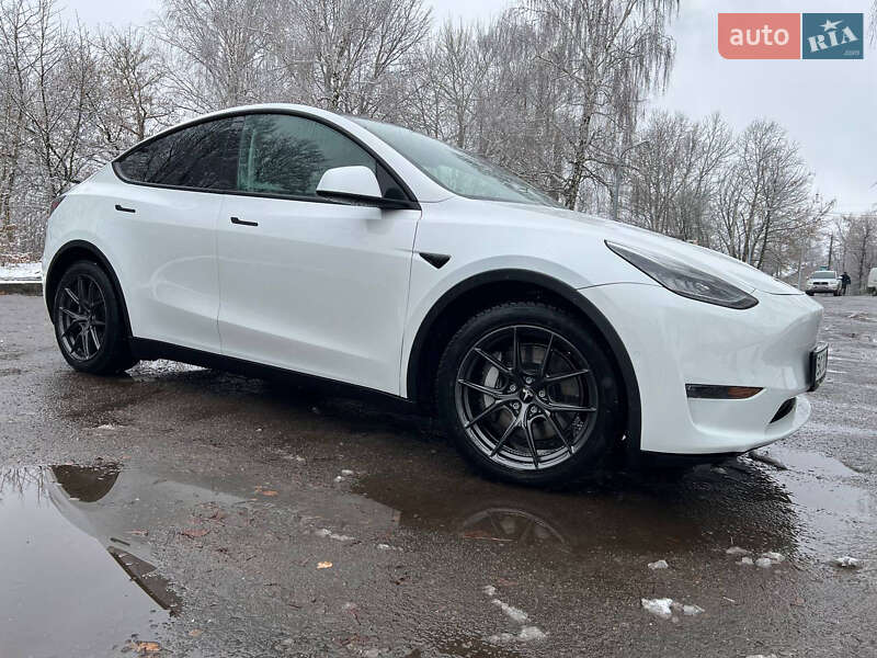 Внедорожник / Кроссовер Tesla Model Y 2021 в Тернополе фото 18 Внедорожник / Кроссовер Tesla Model Y 2021 в Тернополе