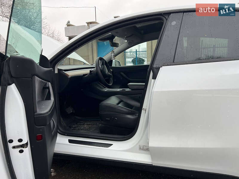 Внедорожник / Кроссовер Tesla Model Y 2021 в Тернополе фото 37 Внедорожник / Кроссовер Tesla Model Y 2021 в Тернополе
