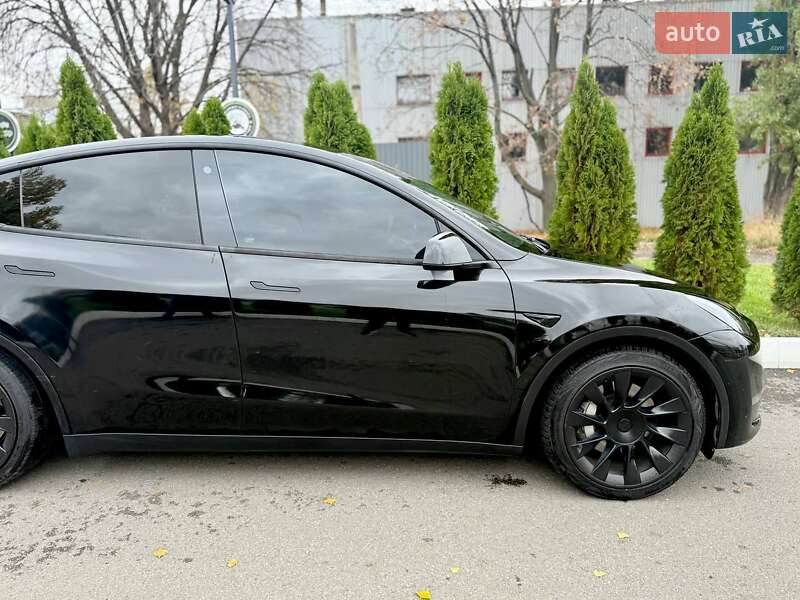 Позашляховик / Кросовер Tesla Model Y 2020 в Харкові
