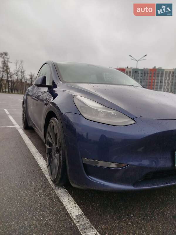 Позашляховик / Кросовер Tesla Model Y 2023 в Києві фото 3 Позашляховик / Кросовер Tesla Model Y 2023 в Києві