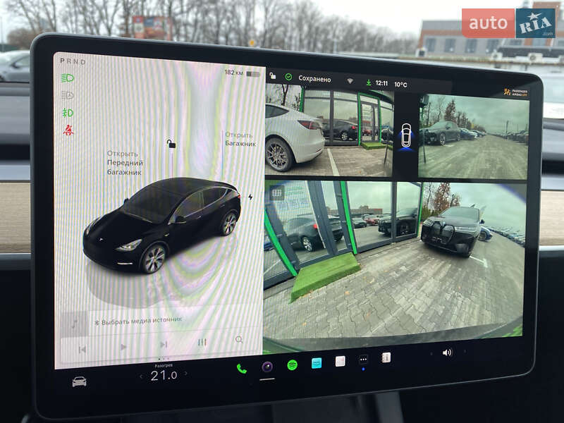 Позашляховик / Кросовер Tesla Model Y 2024 в Києві