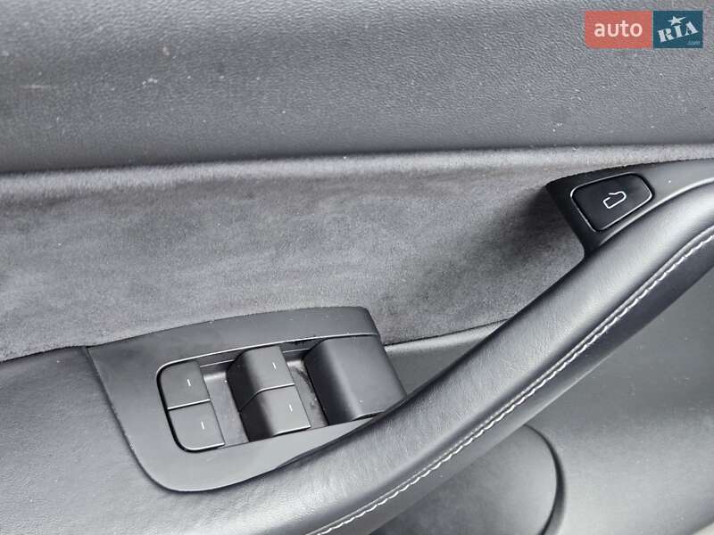 Внедорожник / Кроссовер Tesla Model Y 2022 в Киеве