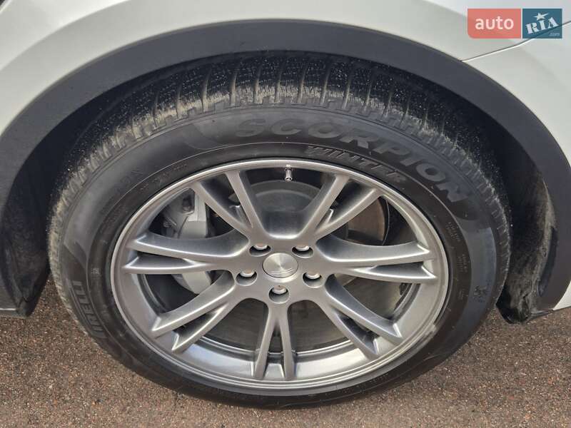 Внедорожник / Кроссовер Tesla Model Y 2022 в Киеве