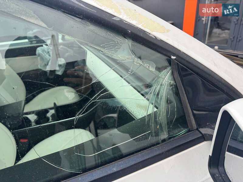 Позашляховик / Кросовер Tesla Model Y 2020 в Львові