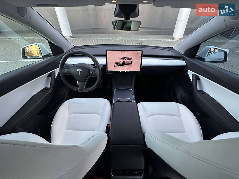 Внедорожник / Кроссовер Tesla Model Y 2022 в Киеве