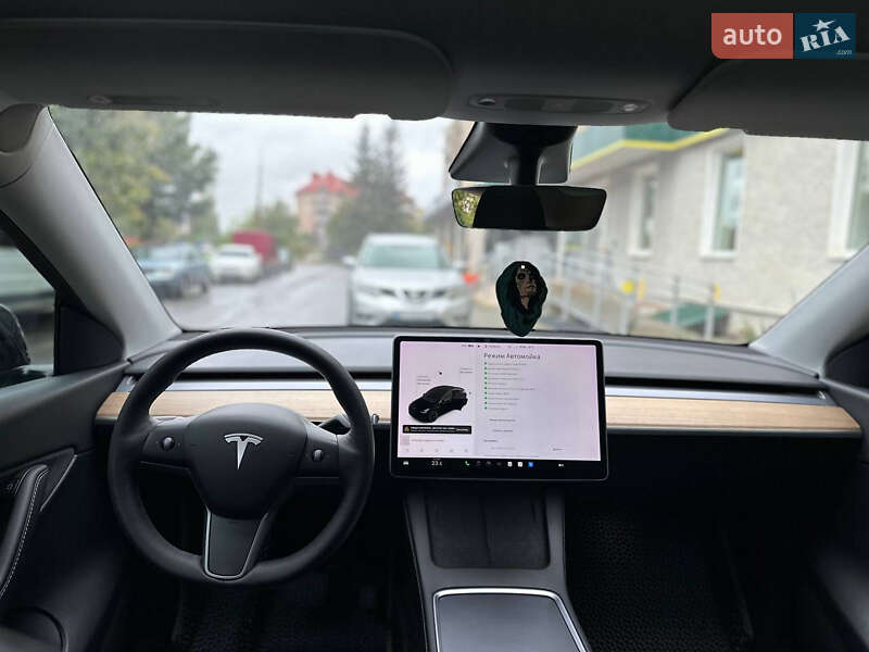 Позашляховик / Кросовер Tesla Model Y 2021 в Коломиї