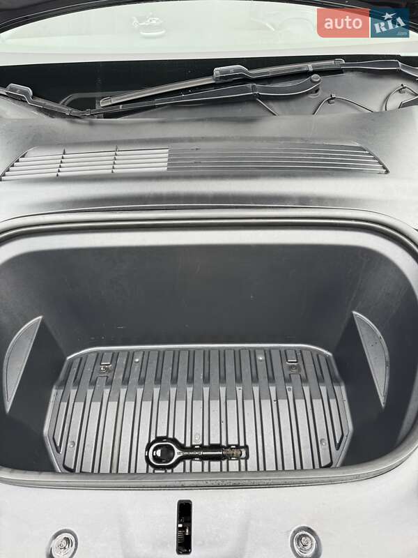 Позашляховик / Кросовер Tesla Model Y 2020 в Львові фото 8 Позашляховик / Кросовер Tesla Model Y 2020 в Львові