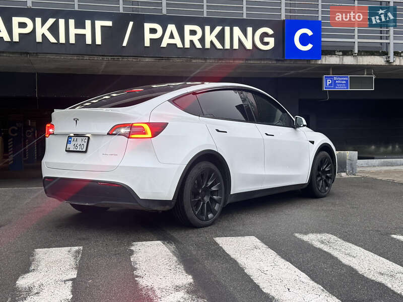 Внедорожник / Кроссовер Tesla Model Y 2023 в Киеве фото 6 Внедорожник / Кроссовер Tesla Model Y 2023 в Киеве