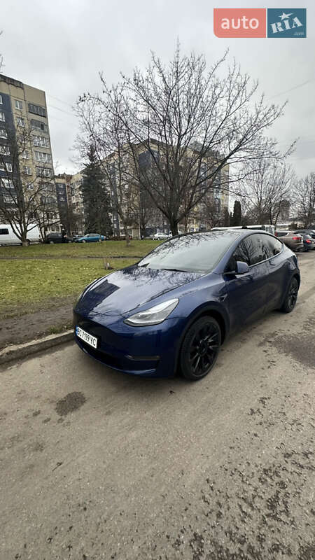 Внедорожник / Кроссовер Tesla Model Y 2023 в Львове