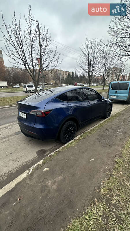 Внедорожник / Кроссовер Tesla Model Y 2023 в Львове