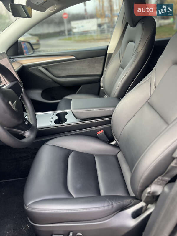 Внедорожник / Кроссовер Tesla Model Y 2023 в Тернополе фото 11 Внедорожник / Кроссовер Tesla Model Y 2023 в Тернополе