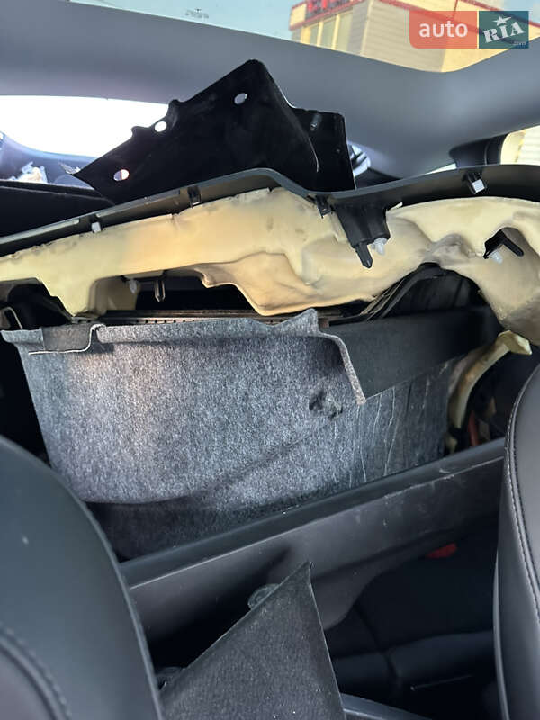 Внедорожник / Кроссовер Tesla Model Y 2021 в Ровно фото 10 Внедорожник / Кроссовер Tesla Model Y 2021 в Ровно
