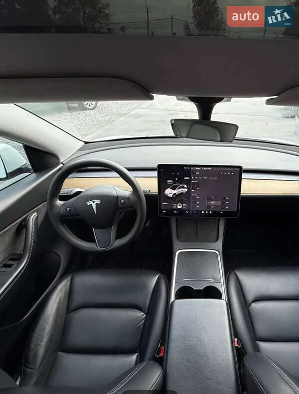 Внедорожник / Кроссовер Tesla Model Y 2022 в Дубровице