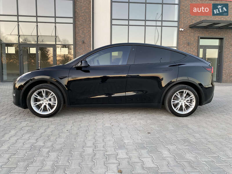 Внедорожник / Кроссовер Tesla Model Y 2021 в Тернополе