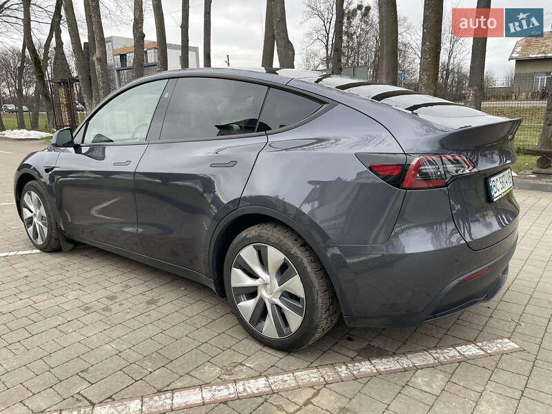 Позашляховик / Кросовер Tesla Model Y 2023 в Львові фото 6 Позашляховик / Кросовер Tesla Model Y 2023 в Львові