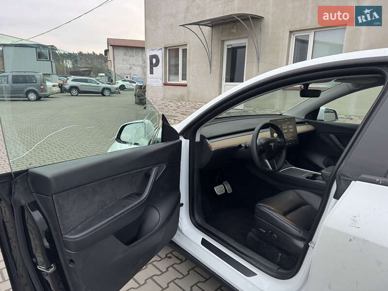 Позашляховик / Кросовер Tesla Model Y 2022 в Луцьку фото 16 Позашляховик / Кросовер Tesla Model Y 2022 в Луцьку